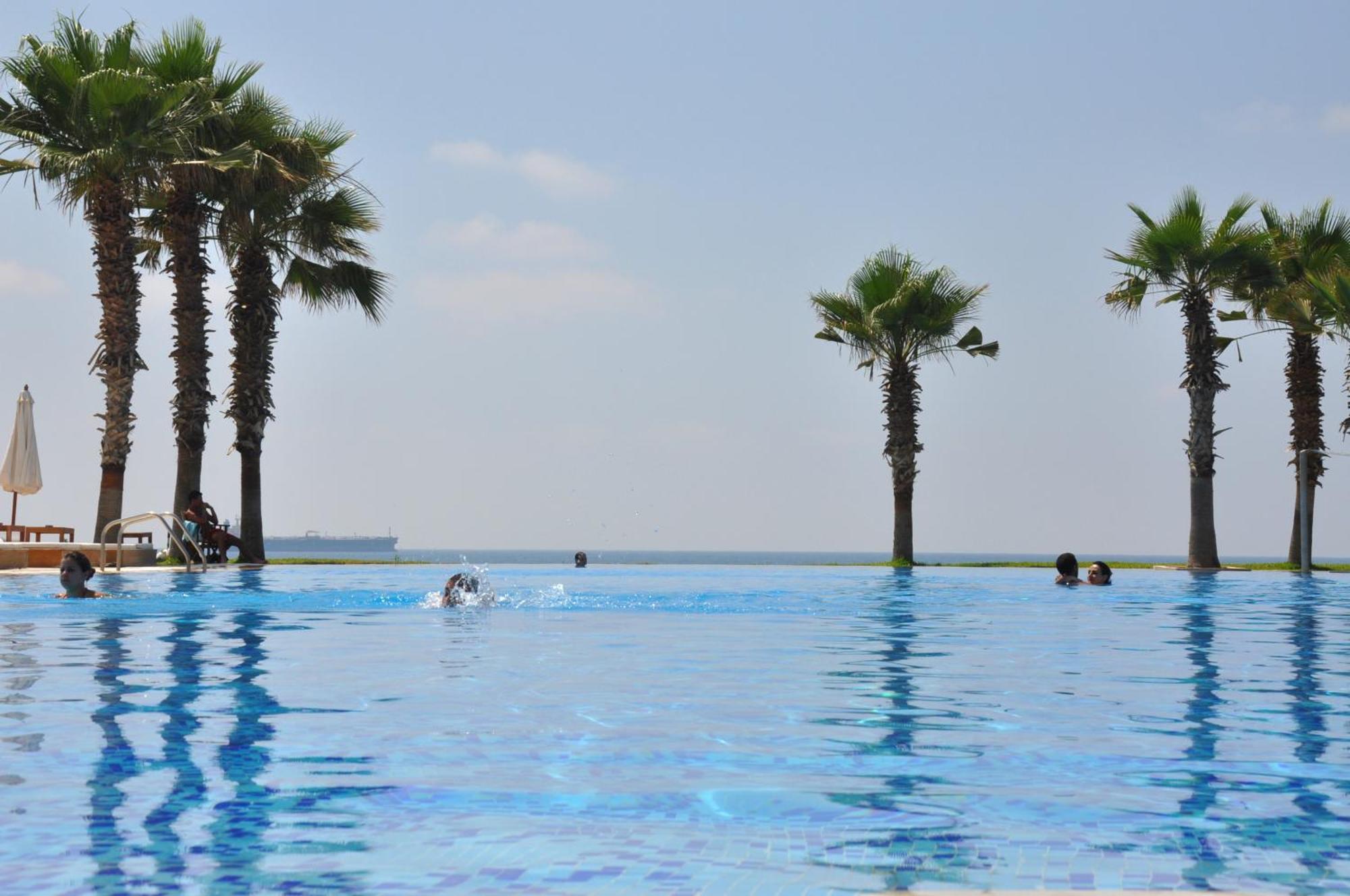 Pangea Resort 5*